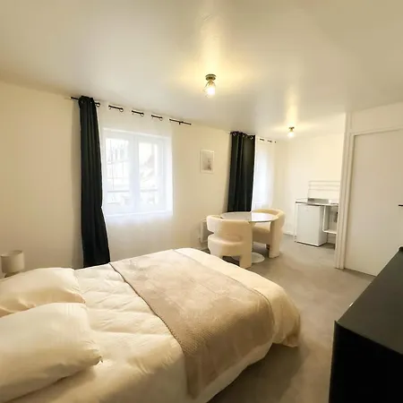 Studio B5 - Centre-Ville Meaux - Proche Disneyland *