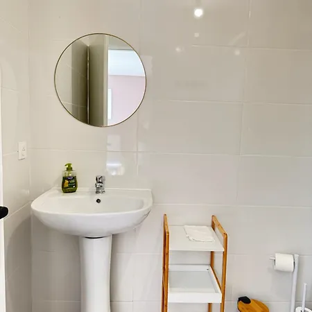 Apartment Studio B5 - Centre-Ville Meaux - Proche Disneyland *