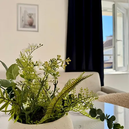 Studio B5 - Centre-Ville Meaux - Proche Disneyland Apartment Meaux